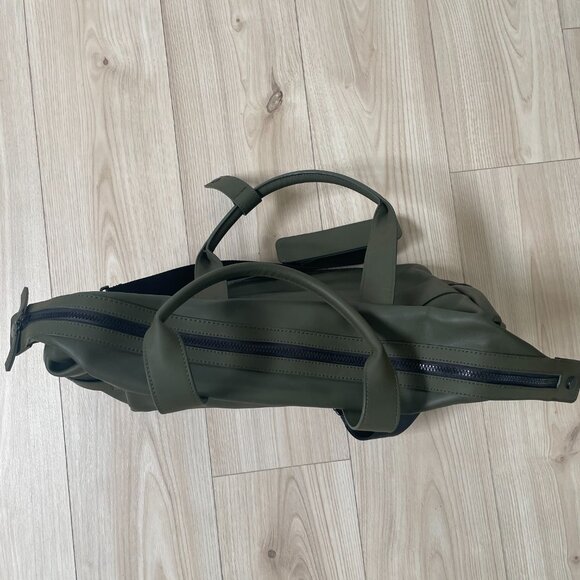 Calpak: Hue Laptop Duffel in Green - Picture 5 of 9